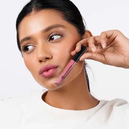 Crush_Tone_berry Model wearing Luxiora Crush Tone berry pink lipstick on Indian skin, velvet matte